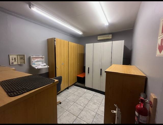 2,500M² OFFICE TO LET IN VULCANIA